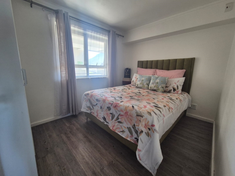 To Let 2 Bedroom Property for Rent in Zonnebloem Western Cape